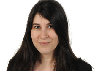 Danielle-Simon-Headshot-V2-320x328px2